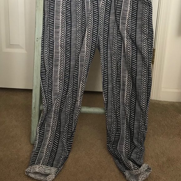 Natural By KNOWN SUPLY PETRA Organic Cotton Jumpsuit Romper (M) Lavender/Blue - Picture 7 of 10